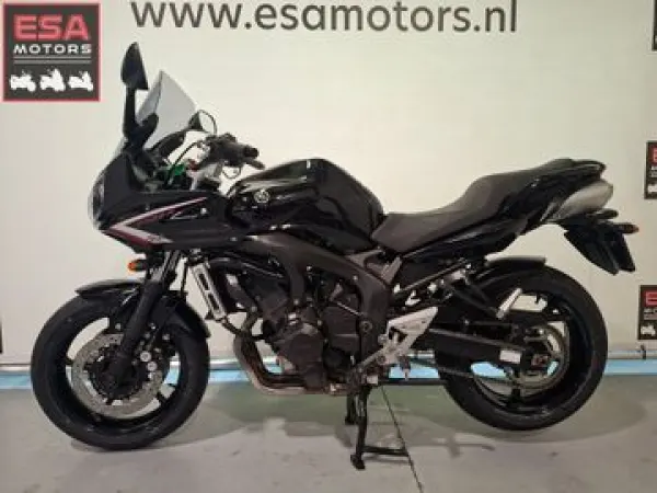 2010 Yamaha FZ 6 N Fazer - €2,795 (1/1)