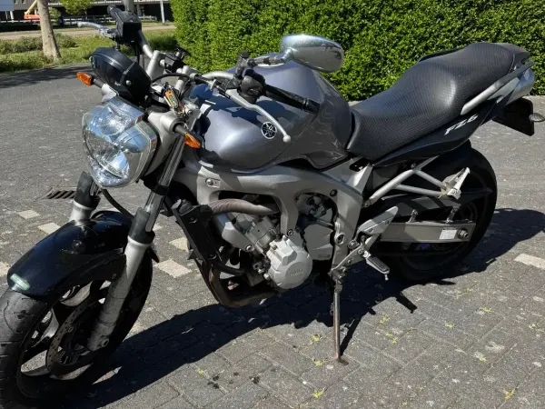 2005 Yamaha FZ 6 - €3,750 (1/1)