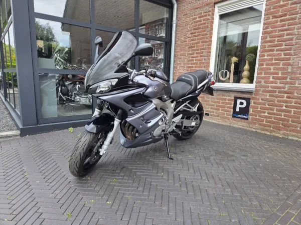 2006 Yamaha FZ 6 S Fazer - €3,750 (1/1)