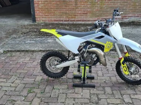 Bouwjaar onbekend Husqvarna TC 65 - € 2.950 · Bieden (1/1)