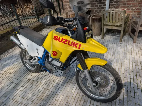 1992 Suzuki DR 800 - € 3.499 (1/1)