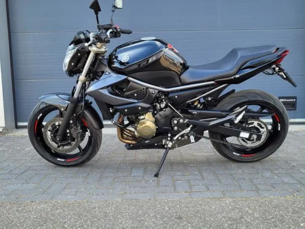 2009 Yamaha XJ6 - € 4.250 · Bieden (1/1)