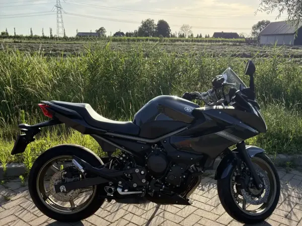 2010 Yamaha XJ 6 - €4,700 (1/1)