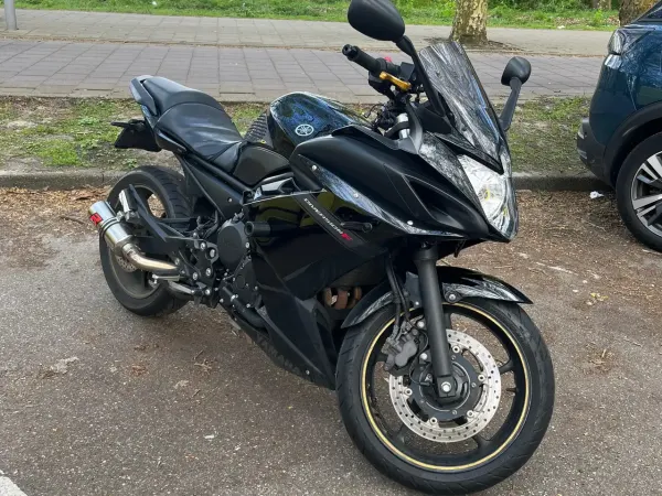 2010 Yamaha XJ 6 - € 4.999 (1/1)