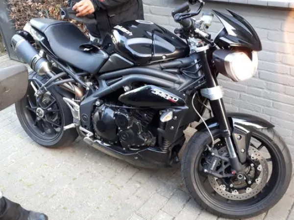 2011 Triumph Speed Triple 1050 - Gereserveerd (1/1)