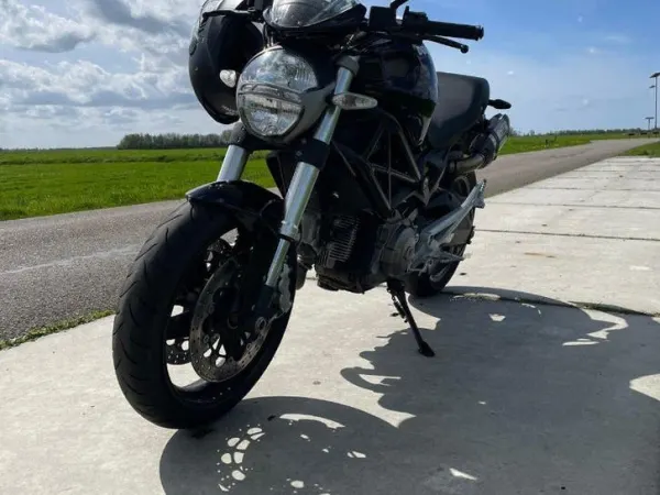 2009 Ducati Monster 696 - € 4.200 · Bieden (1/1)