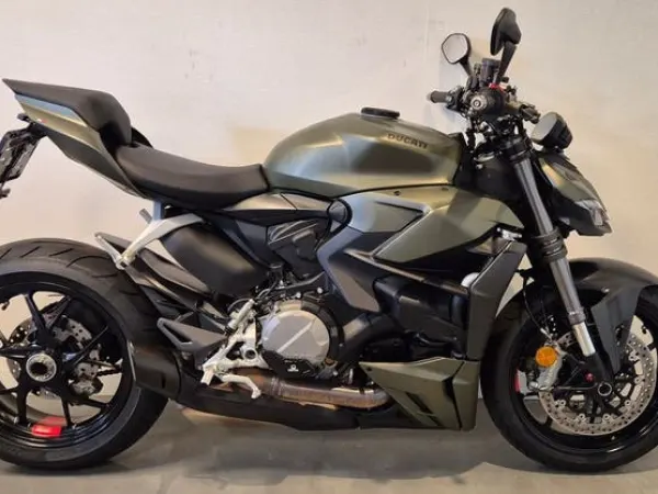 2022 Ducati Streetfighter V2 (bj 2022) 11,588 km - Gereserveerd (1/1)