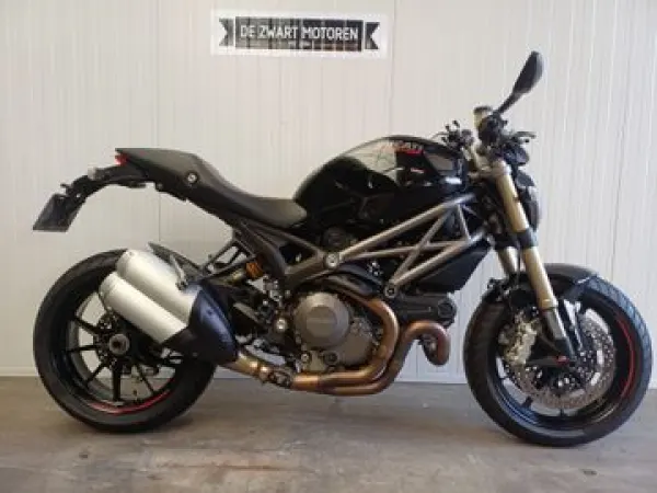2012 Ducati M 1100 EVO - € 5.700 (1/1)