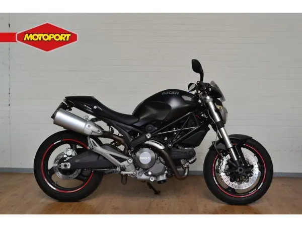2008 Ducati M 696 - € 4.499 (1/1)