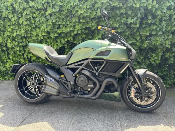 2017 Ducati Diavel - €12,500 · Bidding (1/1)