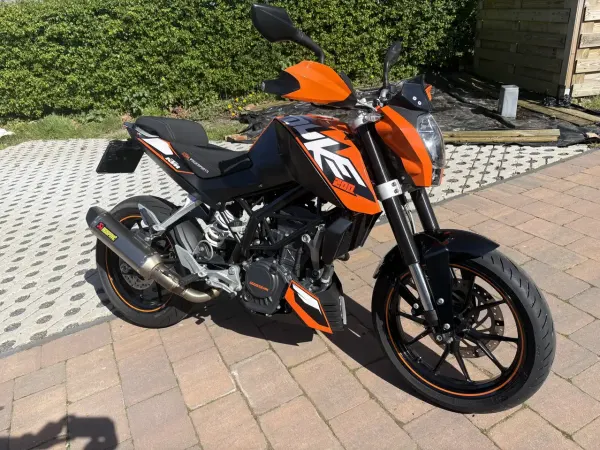 2014 KTM 200 Duke - € 2.200 (1/1)