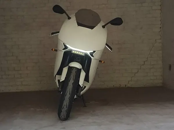 2001 Aprilia RSV Mille - € 1.999 (1/1)