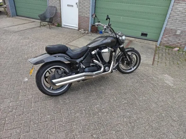 2006 Yamaha XV 1700 - €4,500 · Bidding (1/1)