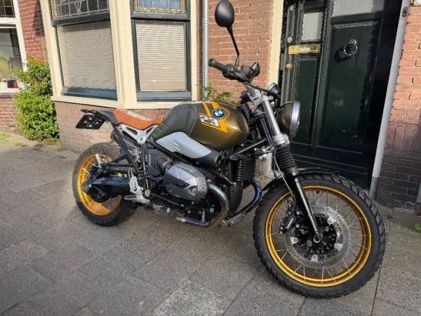 2021 BMW R Ninet Scrambler-1860 km!-BTW Motor-Bijna Nieuw - € 12.600 · Bieden (1/1)