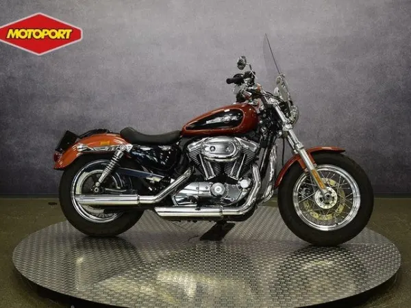 2011 Harley-Davidson 1200 Custom - € 9.499 · Bieden (1/1)