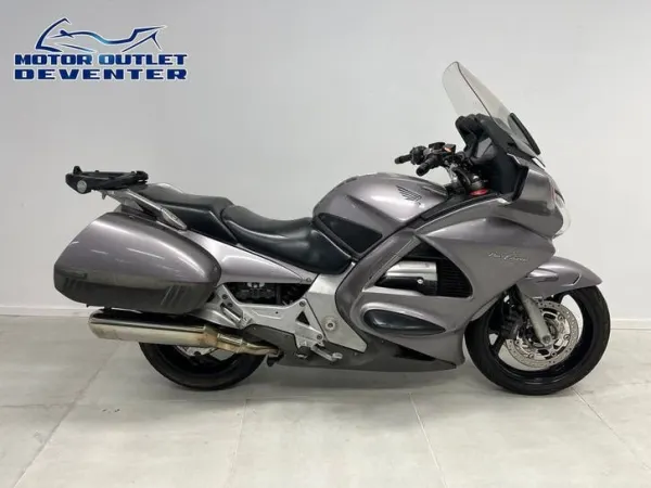 2002 Honda ST 1300 - €3,350 · Bidding (1/1)