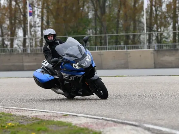 2018 BMW K 1600GT Sport 2018 Perfecte conditie, Zuinig op Geweest - € 15.990 · Bieden (1/1)