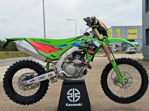 2025 Kawasaki KX 250 / 300 / 450 X Enduro Versie Nieuw in Ned - €13,899 (1/1)