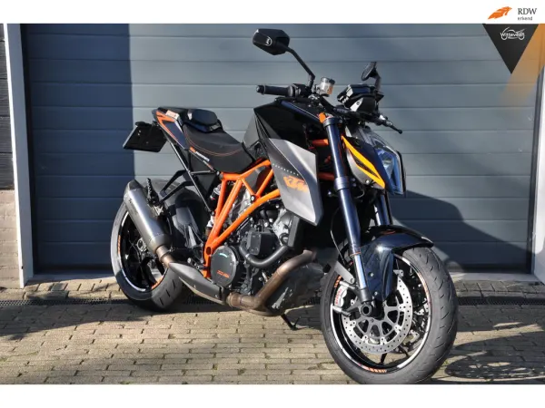2016 KTM 1290 SuperDuke R Akrapovic, Nederlandse Motor - €9,490 (1/1)