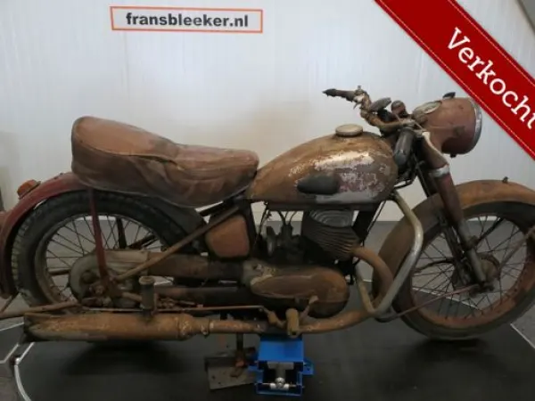 1951 Triumph Restauratie Object - € 1.495 (1/1)