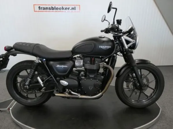 2017 Triumph Street Twin - € 6.950 (1/1)