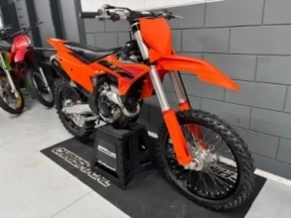 2025 KTM sxf 250 - €6,950 (1/1)