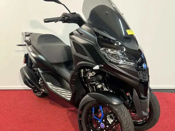 2026 Piaggio MP3 310 - €8,950 (1/1)
