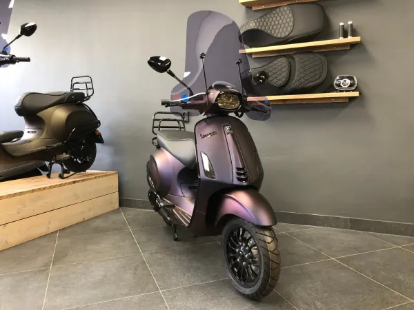 Bouwjaar onbekend Vespa Sprint Specialpaint Morpho Opaco Cameleon - € 5.750 (1/1)