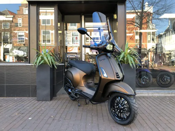 Bouwjaar onbekend Vespa Sprint Specialpaint Marrakech Brown - € 5.750 (1/1)