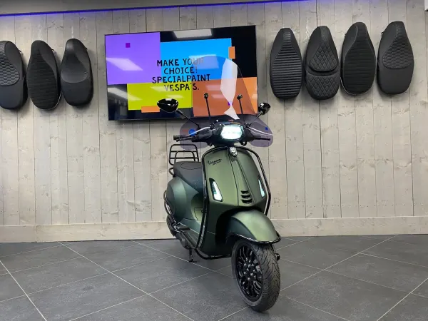 Bouwjaar onbekend Vespa Sprint Specialpaint Candy Green - € 5.499 (1/1)