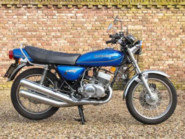1977 Kawasaki KH 250 - €14,500 (1/1)