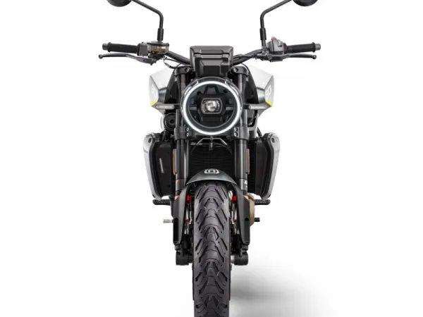 2025 Husqvarna Vitpilen 801 L 25 - € 12.574 (1/1)
