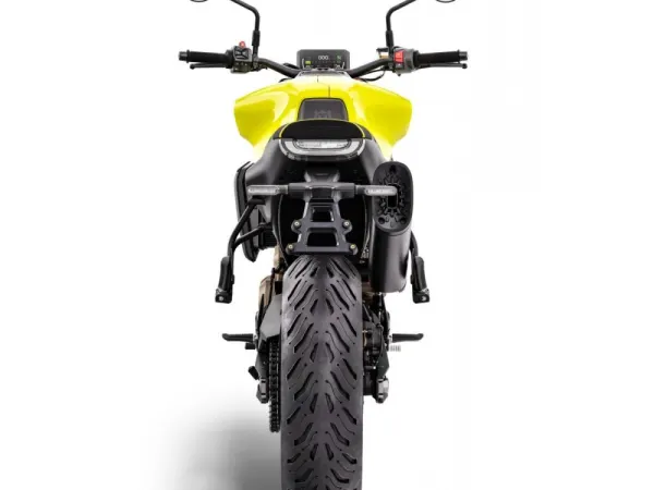 2025 Husqvarna Vitpilen 801 Yellow 25 - € 12.574 (1/1)