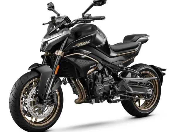 Bouwjaar onbekend Cfmoto 800NK Sport - € 8.499 (1/1)