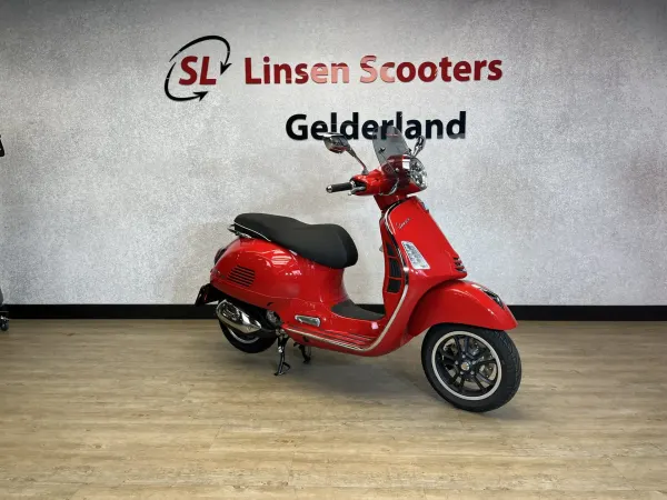 2026 Vespa GTS Super 310 Rood - € 8.000 (1/1)