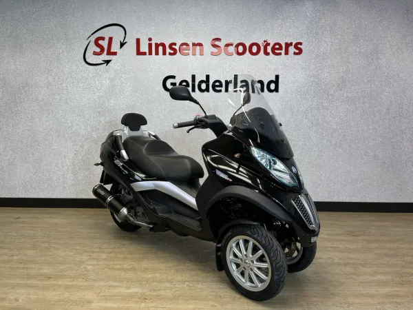 2013 Piaggio MP3 Touring LT 500cc Zwart - €4,950 (1/1)