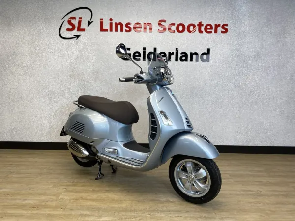 2023 Vespa GTS 300cc HPE Grigio Delicato - €7,095 (1/1)