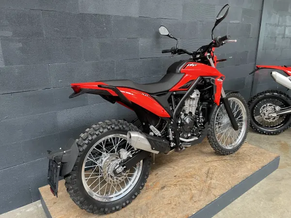 2026 Beta ALP X Dark Grey 2026, Nieuw Enduro TET a2 35KW 350cc 4T - € 6.745 (1/1)