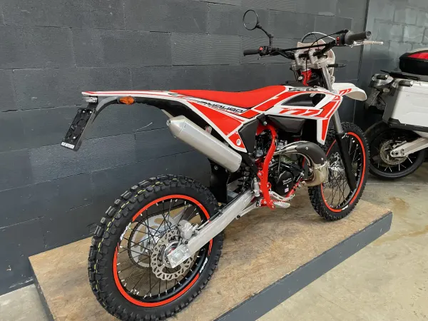 2025 Beta RR 50 Enduro Sport 2025, Nieuw - €3,925 (1/1)