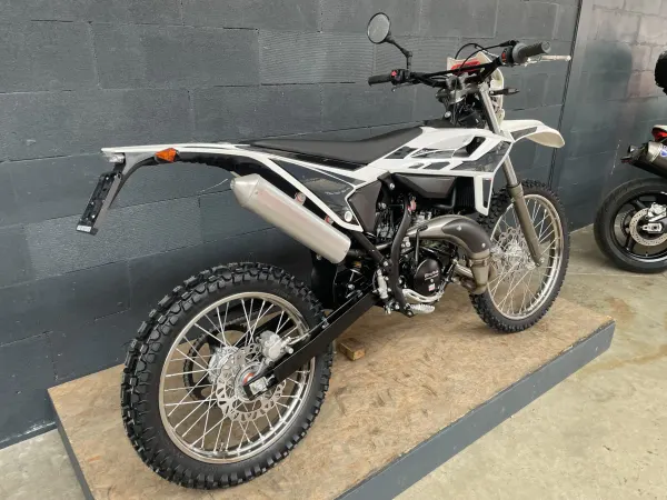 2026 Beta RR 50 Enduro 2026, Nieuw - €3,425 (1/1)