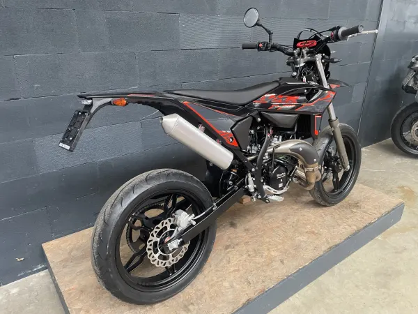 2026 Beta RR 50 Motard Zwart 2026, Nieuw - €3,375 (1/1)