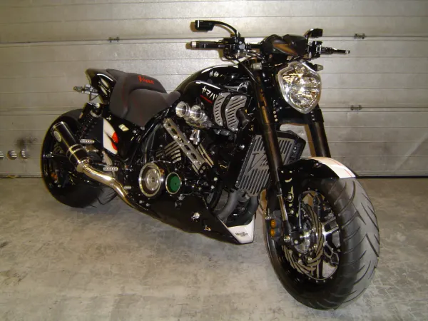 Year unknown Yamaha V-Max Kandostyle Black - €29,500 (1/1)