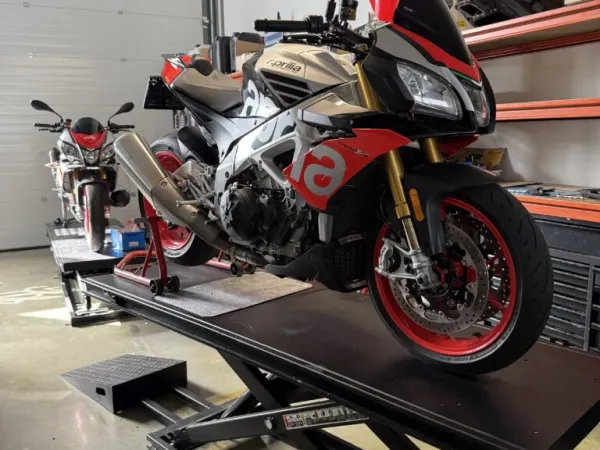 2018 Aprilia Tuono V4 1100 Factory - €12,450 (1/1)