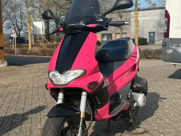 2002 Gilera Runner 180 - €2,350 (1/1)