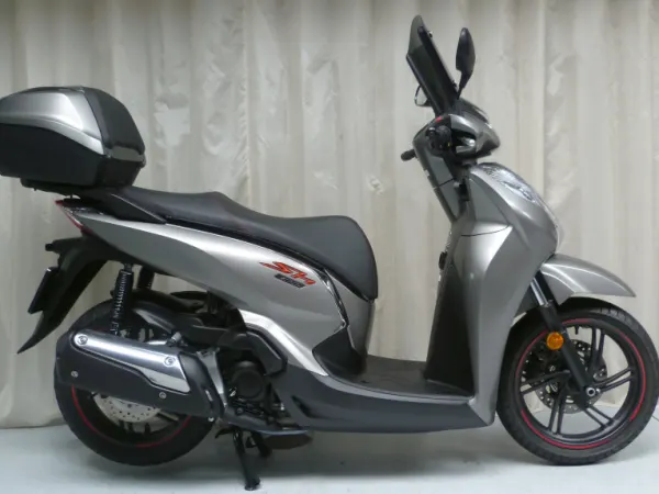 Year unknown Honda SH300 A - €4,400 (1/1)