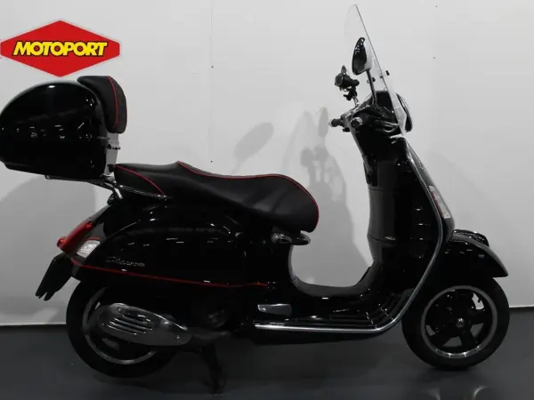 2016 Vespa GTS 250 - €3,950 (1/1)