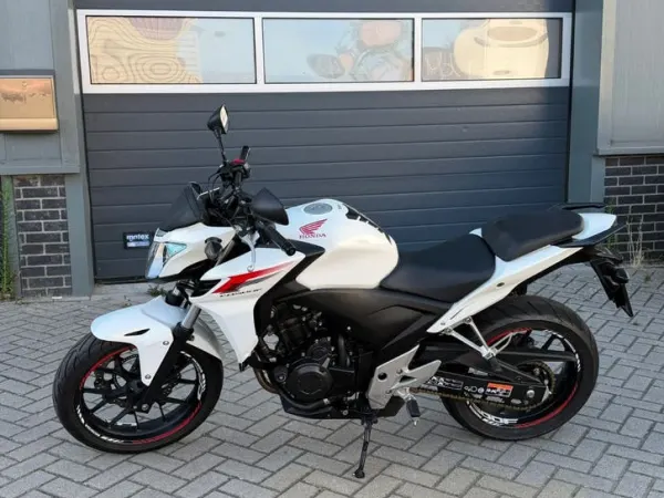 Year unknown Honda CB500F uit 2015 met 33.000 km - €3,200 · Bidding (1/1)