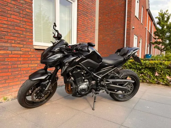 2017 Kawasaki Z 900 - €6,999 · Bidding (1/1)