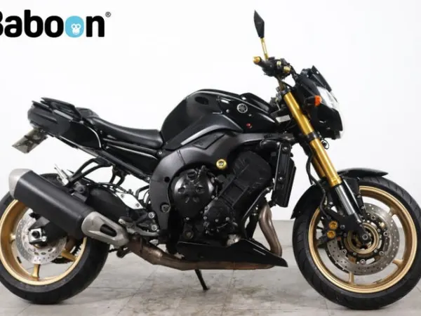 2011 Yamaha FZ 8 - €2,450 (1/1)