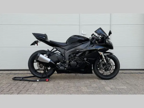 2011 Kawasaki ZX 6R Ninja - €8,100 (1/1)